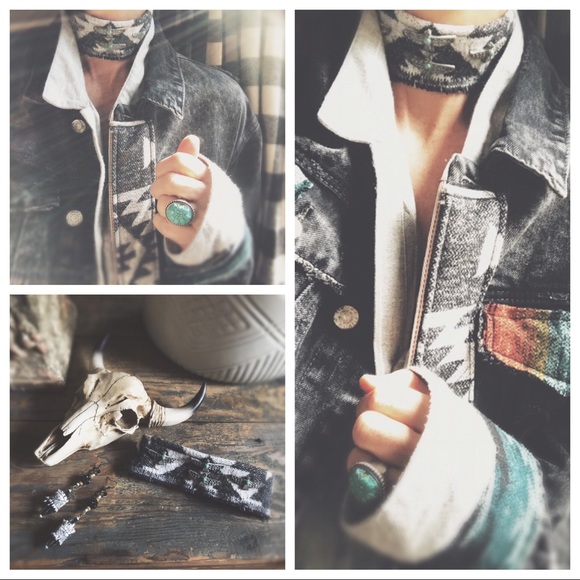 Choker Aztec Print DetailingCharms Two Piece HP🌵 - Picture 8 of 8